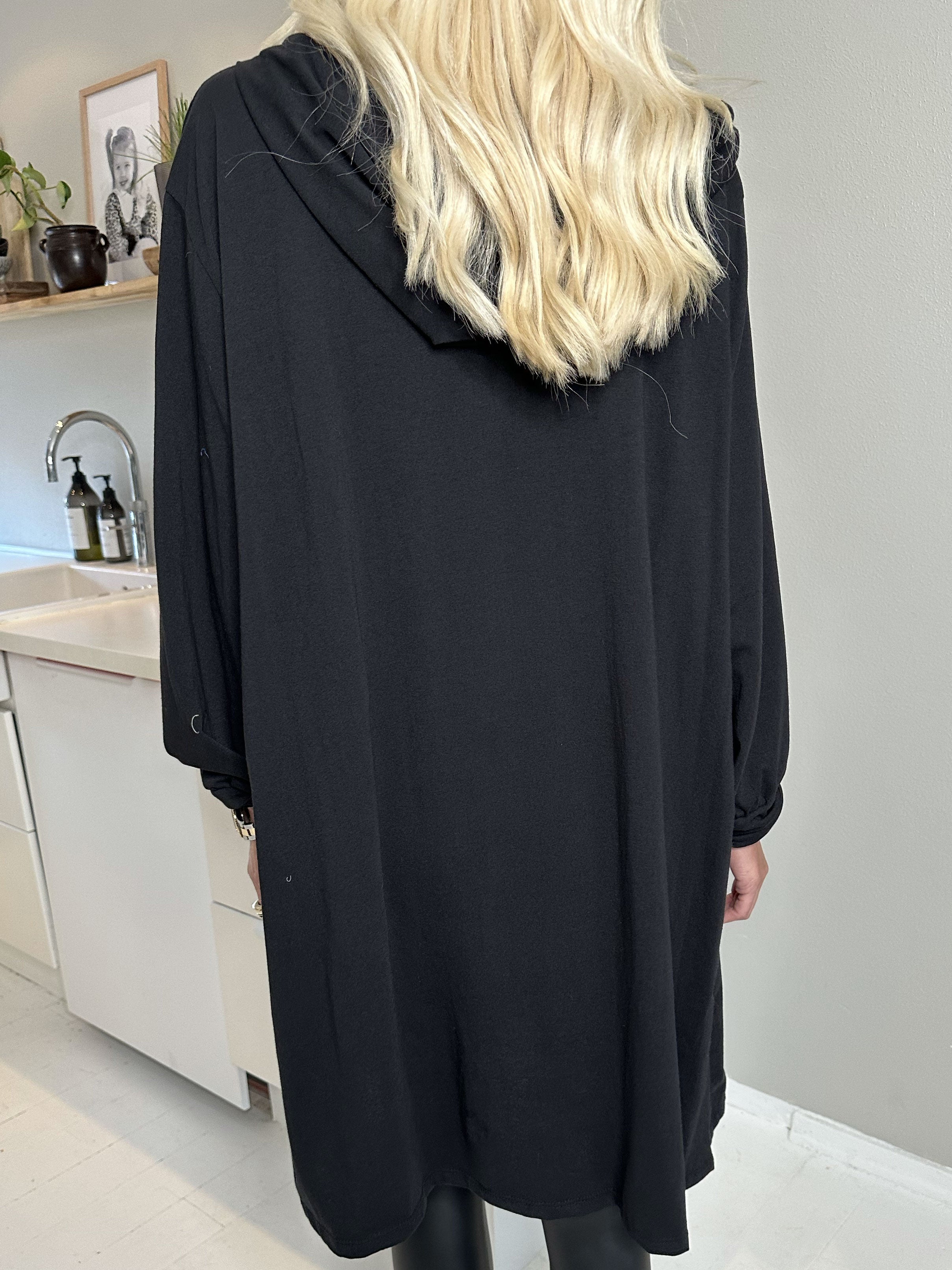 Adona - Joggingkjole med lynlås